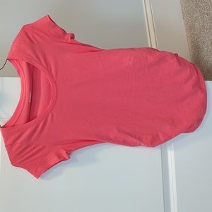 MATERNITY Old Navy coral t-shirt; size XS